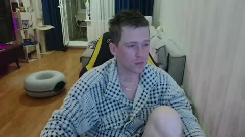 Snapshot of milkyfap chatting on 03-24-26, 06:57 Mark and Elsa online show from 03-24-26, 06:57