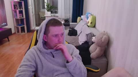 Snapshot of milkyfap chatting on 04-24-26, 10:45 Mark and Elsa online show from 04-24-26, 10:45