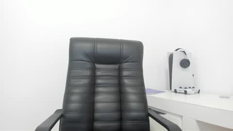 Livia online show from 12-11-24, 07:25