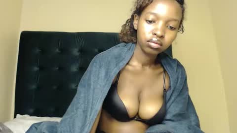 milla_armani online show from 03-03-26, 09:37
