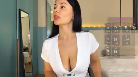 Mila online show from 11-07-25, 06:52