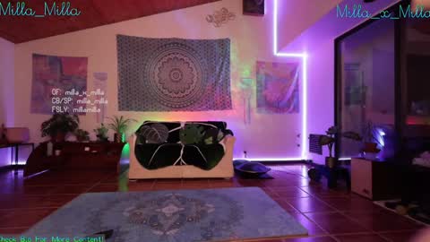 Snapshot of milla_milla chatting on 01-23-25, 01:19 milla_milla online show from 01-23-25, 01:19