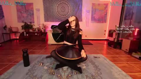 Snapshot of milla_milla chatting on 02-15-25, 06:33 milla_milla online show from 02-15-25, 06:33