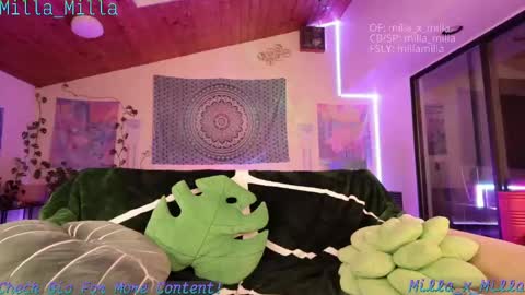 Snapshot of milla_milla chatting on 10-07-25, 05:26 milla_milla online show from 10-07-25, 05:26