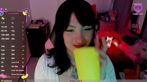 Snapshot of millandiux chatting on 01-10-26, 01:29 millandiux online show from 01-10-26, 01:29