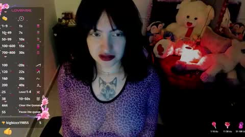 Snapshot of millandiux chatting on 03-11-26, 02:28 millandiux online show from 03-11-26, 02:28
