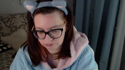 Milla online show from 04-21-26, 01:17