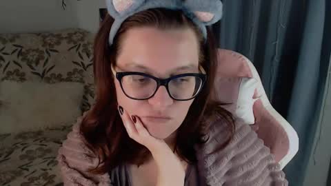Milla online show from 04-29-26, 04:00