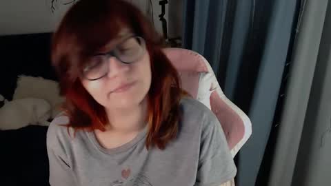 Snapshot of millapoolys chatting on 05-04-26, 08:38 Milla online show from 05-04-26, 08:38