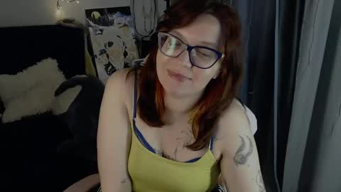 Snapshot of millapoolys chatting on 05-16-26, 05:23 Milla online show from 05-16-26, 05:23