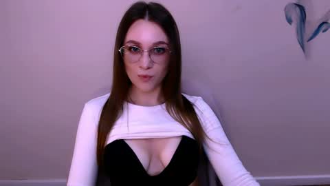 Snapshot of millasamsd chatting on 06-15-26, 09:55 Milla online show from 06-15-26, 09:55