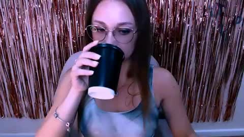 Milla online show from 07-28-26, 12:48