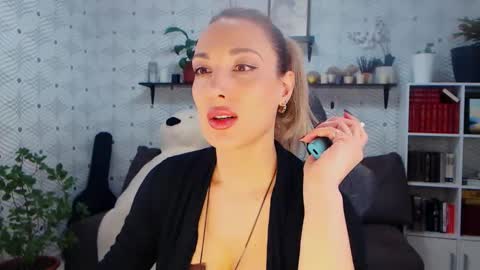 MillaXQueen online show from 02-22-26, 07:29