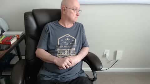 millenium0129 online show from 05-12-26, 03:20