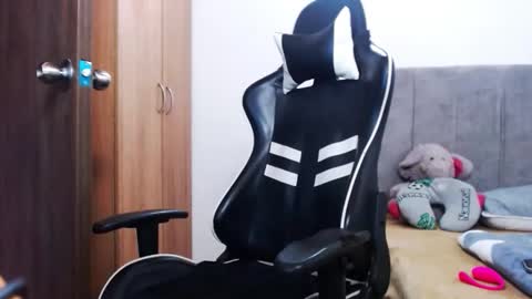 Snapshot of miller_cuper1 chatting on 02-08-26, 11:08 IG becerra ce online show from 02-08-26, 11:08