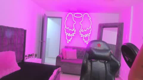 miller_silvana online show from 02-24-26, 12:03