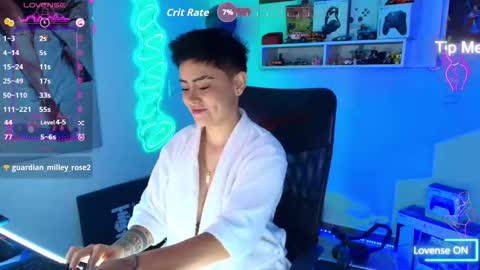 Im girl my name is Johana  online show from 09-16-25, 10:00
