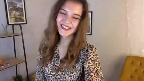 Snapshot of milli_danver chatting on 03-05-26, 12:34 Sofia online show from 03-05-26, 12:34