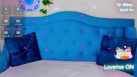 Milly online show from 11-25-25, 01:27