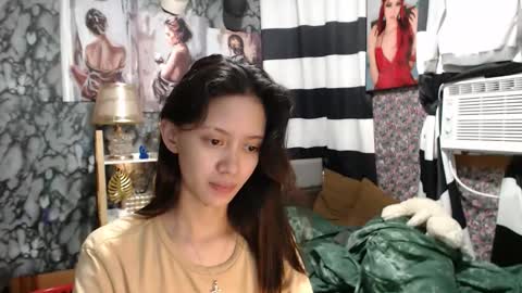 Snapshot of millie_fox21 chatting on 09-15-25, 02:50 Im Milliedont forget to follow me online show from 09-15-25, 02:50