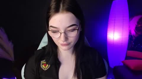 Millie online show from 03-07-25, 04:24