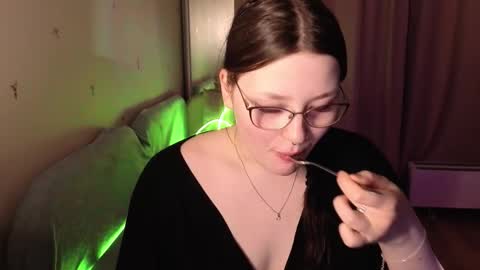 Millie online show from 03-13-26, 12:06