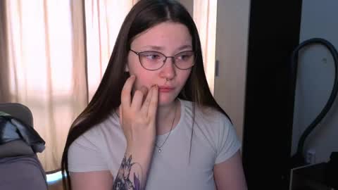 Millie online show from 04-30-26, 01:45