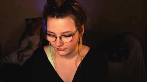 Millie online show from 05-30-26, 03:42