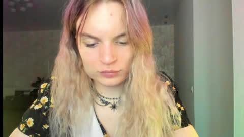 mili-kira online show from 05-16-26, 07:34
