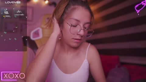 Snapshot of milly_kenner chatting on 01-19-25, 12:28 MILLY online show from 01-19-25, 12:28