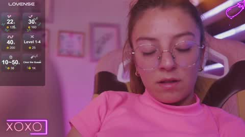 Snapshot of milly_kenner chatting on 01-22-25, 06:52 MILLY online show from 01-22-25, 06:52