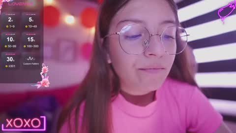 Snapshot of milly_kenner chatting on 02-12-25, 05:05 MILLY online show from 02-12-25, 05:05