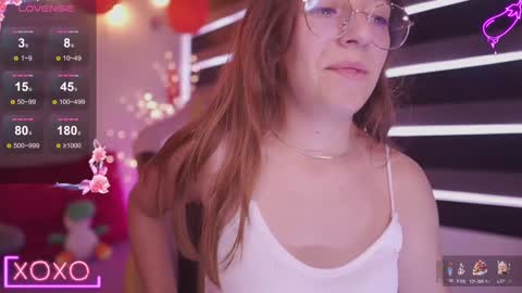 Snapshot of milly_kenner chatting on 02-20-25, 10:15 MILLY online show from 02-20-25, 10:15