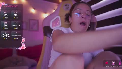 Snapshot of milly_kenner chatting on 09-08-25, 02:38 MILLY online show from 09-08-25, 02:38