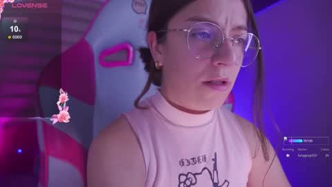 Snapshot of milly_kenner chatting on 11-25-25, 02:39 MILLY online show from 11-25-25, 02:39