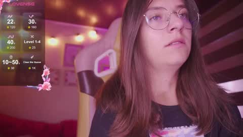 Snapshot of milly_kenner chatting on 01-06-26, 03:27 MILLY online show from 01-06-26, 03:27