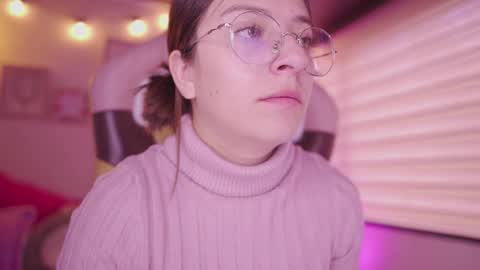 Snapshot of milly_kenner chatting on 02-06-26, 05:49 MILLY online show from 02-06-26, 05:49