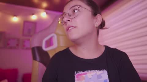 Snapshot of milly_kenner chatting on 02-09-26, 05:50 MILLY online show from 02-09-26, 05:50