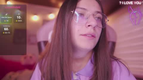 Snapshot of milly_kenner chatting on 02-11-26, 07:08 MILLY online show from 02-11-26, 07:08