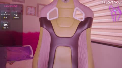 Snapshot of milly_kenner chatting on 03-05-26, 07:21 MILLY online show from 03-05-26, 07:21