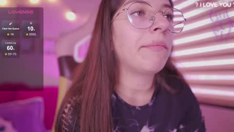 Snapshot of milly_kenner chatting on 03-09-26, 06:56 MILLY online show from 03-09-26, 06:56