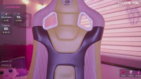 Snapshot of milly_kenner chatting on 03-13-26, 07:53 MILLY online show from 03-13-26, 07:53