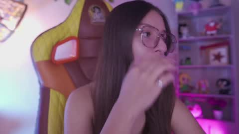 Snapshot of milly_kenner chatting on 06-02-26, 02:41 MILLY online show from 06-02-26, 02:41