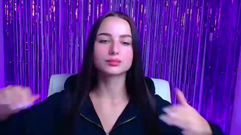 Milly online show from 09-18-25, 05:53