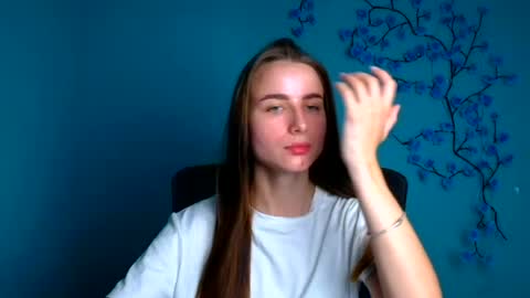 Milly online show from 06-29-26, 05:35
