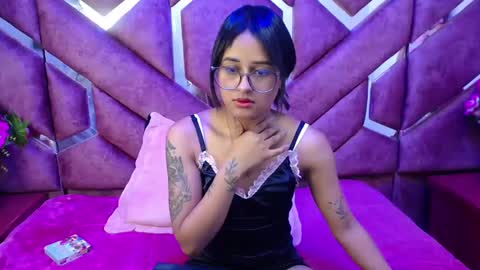 Snapshot of milly_print chatting on 02-01-25, 06:32 Milly Print online show from 02-01-25, 06:32