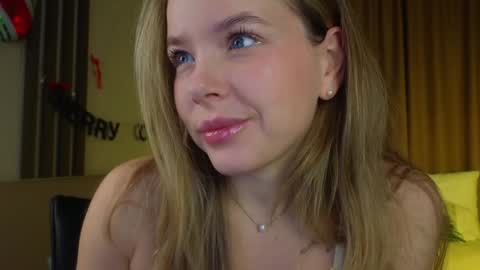 Snapshot of milly_shy chatting on 01-09-26, 07:55 Milly online show from 01-09-26, 07:55