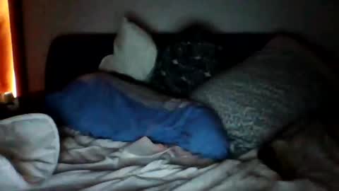 Snapshot of milten1987 chatting on 01-24-25, 11:12 milten1987 online show from 01-24-25, 11:12