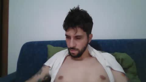 Snapshot of milten1987 chatting on 01-09-26, 10:44 milten1987 online show from 01-09-26, 10:44