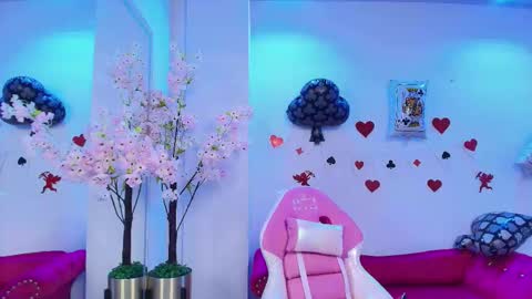 Snapshot of milu_ballmer chatting on 02-16-26, 06:48 Milu ballmer online show from 02-16-26, 06:48